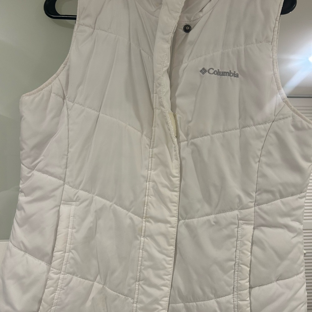 Columbia Women's Ivory Quilted Vest